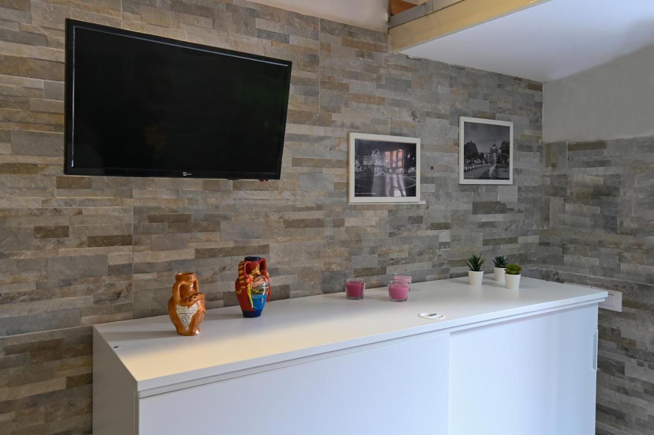 San Camillo House Apartment คาตาเนีย ภายนอก รูปภาพ