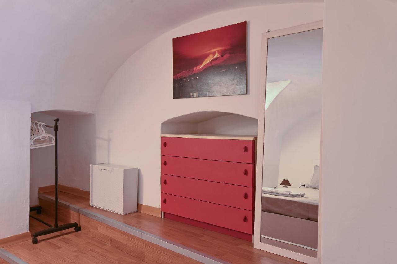 San Camillo House Apartment คาตาเนีย ภายนอก รูปภาพ